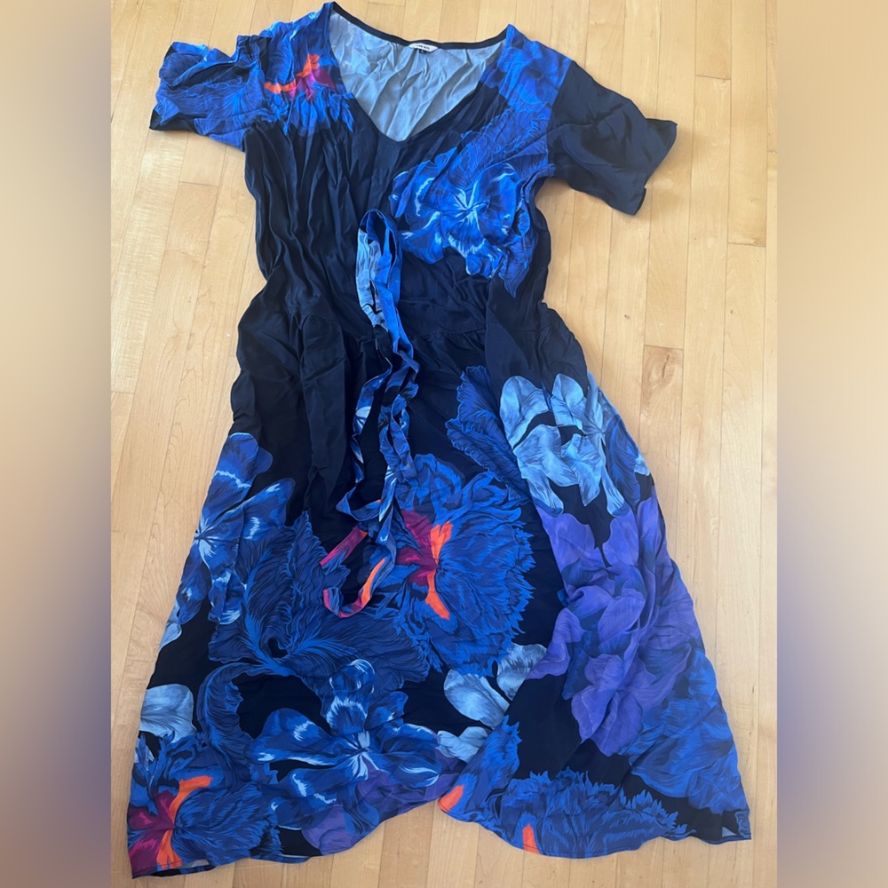 The Kit midi dress